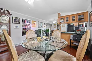 37 Hubbard Ave, Riverhead, NY 11901 - Photo 10