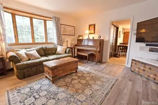 144 Division Ave, West Sayville, NY 11796 - Photo 4