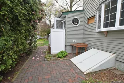 144 Division Avenue, West Sayville, NY 11796 - Photo 42