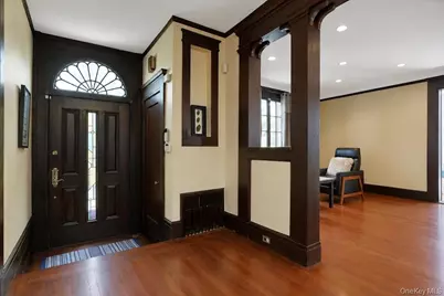 120 Lorraine Avenue, Mount Vernon, NY 10553 - Photo 6