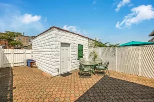 65-30 78th St, Middle Village, NY 11379 - Photo 22