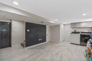 2 Meadow Ln, New Rochelle, NY 10805 - Photo 18