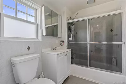 2 Meadow Lane, New Rochelle, NY 10805 - Photo 14