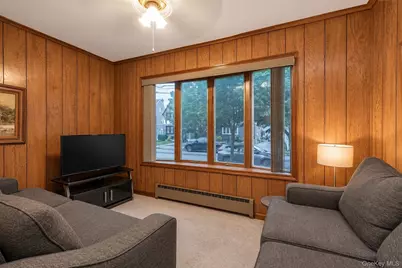 29 Jackson Road, Valley Stream, NY 11581 - Photo 4