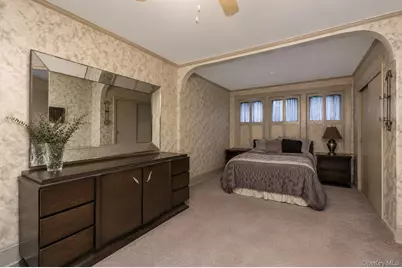 29 Jackson Road, Valley Stream, NY 11581 - Photo 8