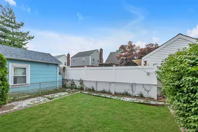 29 Jackson Road, Valley Stream, NY 11581 - Photo 14