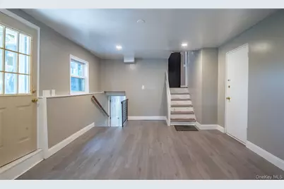 28 Brookdale Road, Glen Cove, NY 11542 - Photo 22