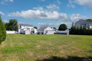 34 Farmers Ave, Lindenhurst, NY 11757 - Photo 36