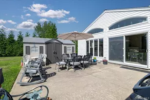 34 Farmers Ave, Lindenhurst, NY 11757 - Photo 32