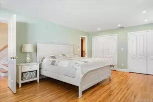 34 Farmers Ave, Lindenhurst, NY 11757 - Photo 14