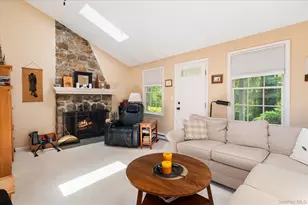12 Lakeview Dr, Yorktown Heights, NY 10598 - Photo 6
