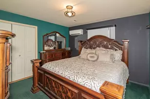 269 Marcus Ave, New Hyde Park, NY 11040 - Photo 14