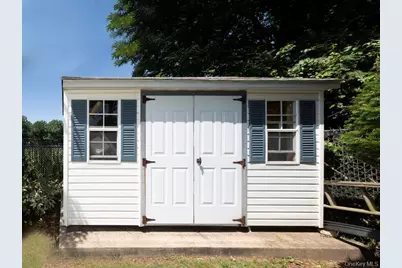 269 Marcus Avenue, New Hyde Park, NY 11040 - Photo 6