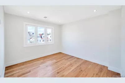 28 S Elm Street, Hicksville, NY 11801 - Photo 20