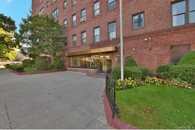 143-50 Hoover Avenue #104, Briarwood, NY 11435 - Photo 14
