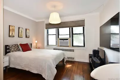 143-50 Hoover Avenue #104, Briarwood, NY 11435 - Photo 8