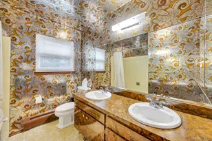9 Alpine Pl, Lake Grove, NY 11755 - Photo 34
