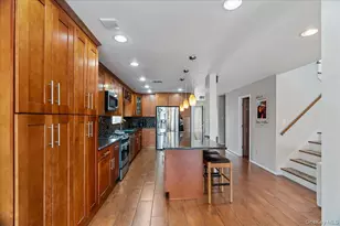 117 Gordon Pl, Freeport, NY 11520 - Photo 10
