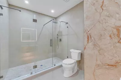 2497 Balsam Avenue, East Meadow, NY 11554 - Photo 30