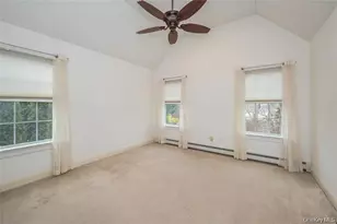 22 Meadow Ct, Oakdale, NY 11769 - Photo 20