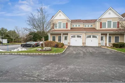 22 Meadow Court, Oakdale, NY 11769 - Photo 2