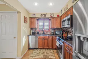 6 Hillside Rd, Sound Beach, NY 11789 - Photo 12
