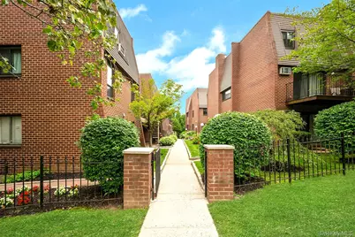 492 N Broadway #10, White Plains, NY 10603 - Photo 2