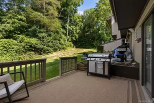 1105 Chelsea Cove S, Hopewell Junction, NY 12533 - Photo 18