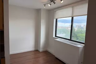 2 Bay Club Dr, Bayside, NY 11360 - Photo 4