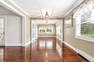 414 Potter Blvd, Brightwaters, NY 11718 - Photo 10