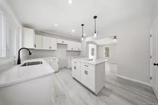 24 Farmingdale Ln, Bloomingburg, NY 12721 - Photo 8