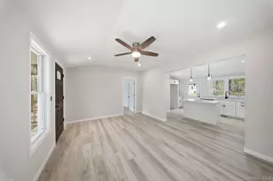 24 Farmingdale Ln, Bloomingburg, NY 12721 - Photo 4