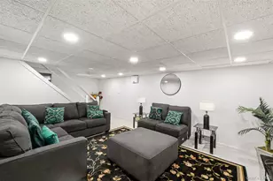 19 Eckernkamp Dr, Smithtown, NY 11787 - Photo 28