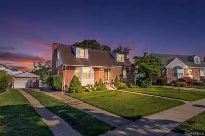 6 Grenville Court, East Rockaway, NY 11518 - Photo 1