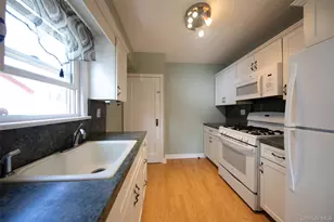 159 Harrison Ave, Franklin Square, NY 11010 - Photo 6