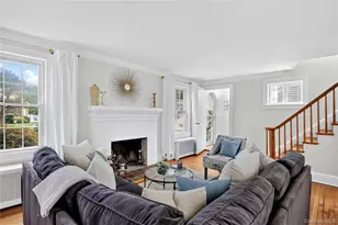 81 Chatham Pl, West Hempstead, NY 11552 - Photo 4