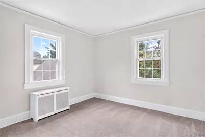81 Chatham Place, West Hempstead, NY 11552 - Photo 16