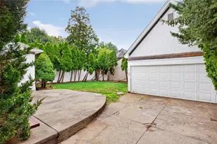 81 Chatham Pl, West Hempstead, NY 11552 - Photo 20