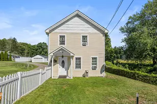 39 Main St, Poughquag, NY 12570 - Photo 2