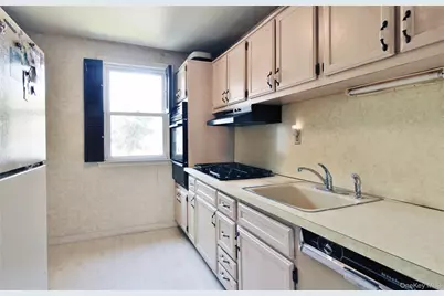 35 Avon Circle #A, Rye Brook, NY 10573 - Photo 14