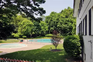 35 Avon Cir, Rye Brook, NY 10573 - Photo 2