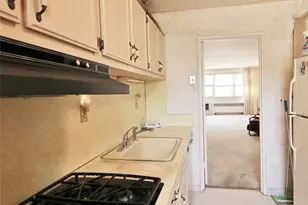 35 Avon Cir, Rye Brook, NY 10573 - Photo 16