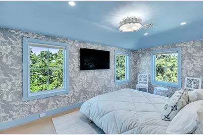 29 Tiana Circle, Hampton Bays, NY 11946 - Photo 32