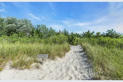 29 Tiana Circle, Hampton Bays, NY 11946 - Photo 42