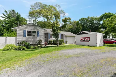 101 Lake Avenue, Saint James, NY 11780 - Photo 2