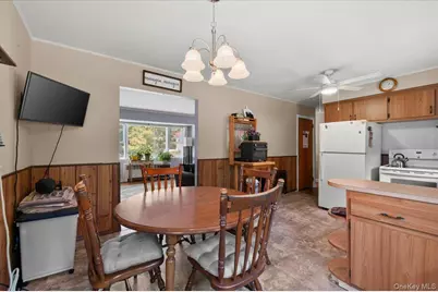 101 Lake Avenue, Saint James, NY 11780 - Photo 10