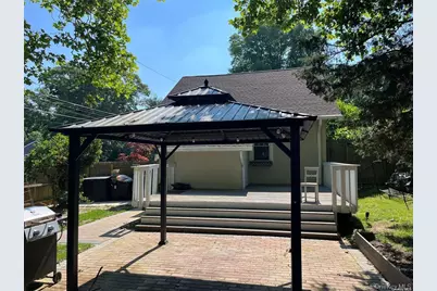 25 Willow Avenue, Huntington, NY 11743 - Photo 16