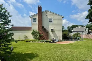 49 Avis Dr, Holbrook, NY 11741 - Photo 6