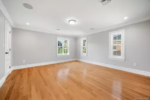 233-25 38th Dr, Douglaston, NY 11363 - Photo 22