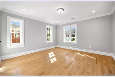 233-25 38 Drive, Douglaston, NY 11363 - Photo 34